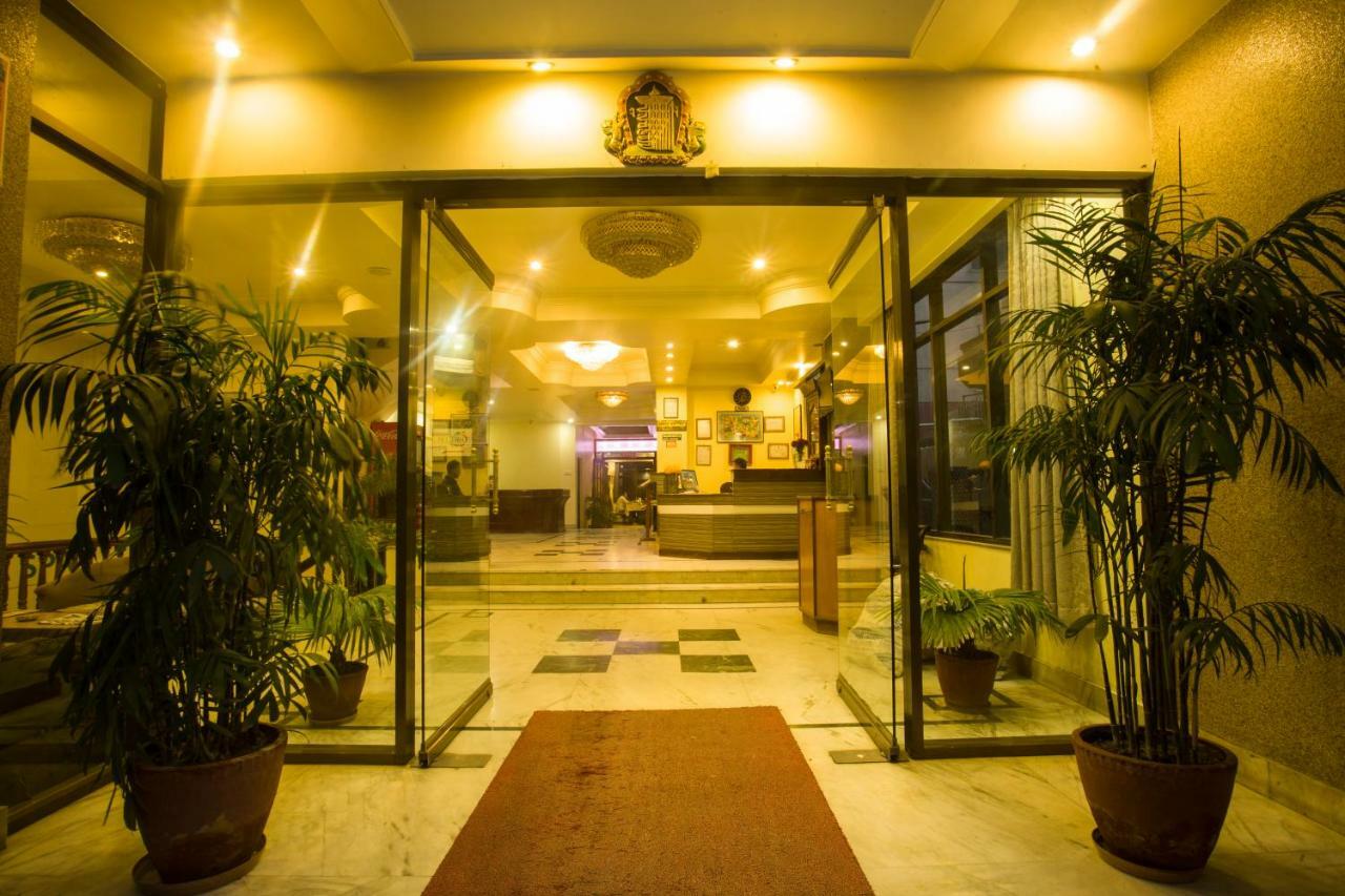 Skyline Hotel Kathmandu Esterno foto